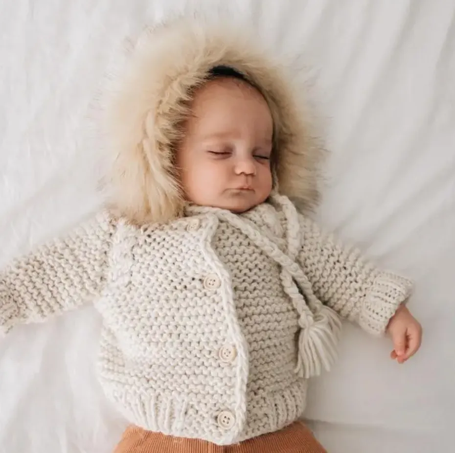 Fur Bonnet in Natural