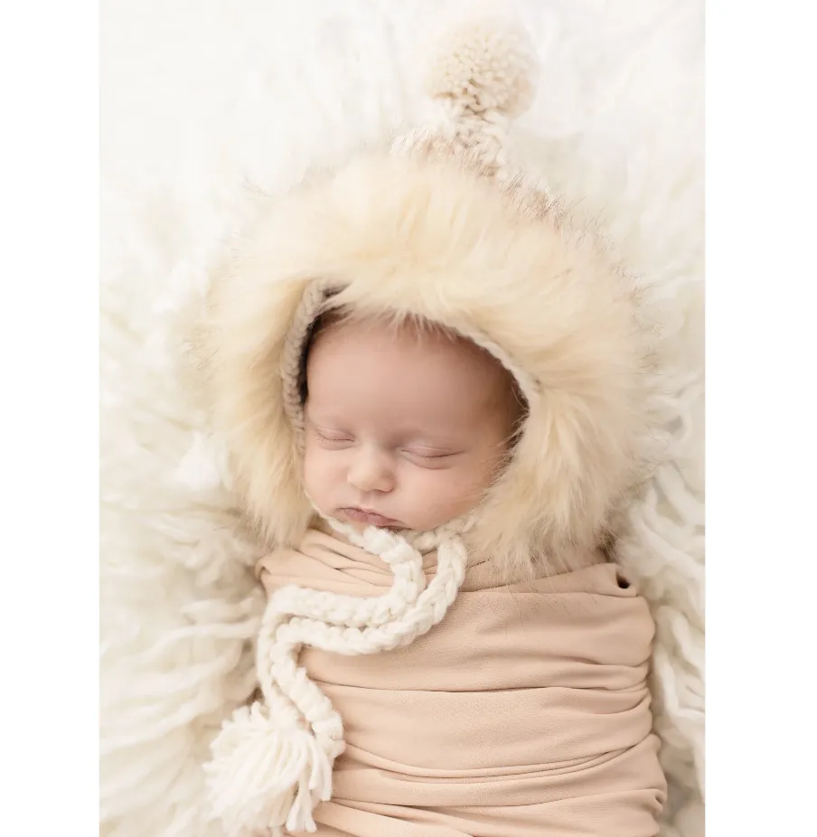 Fur Bonnet in Natural