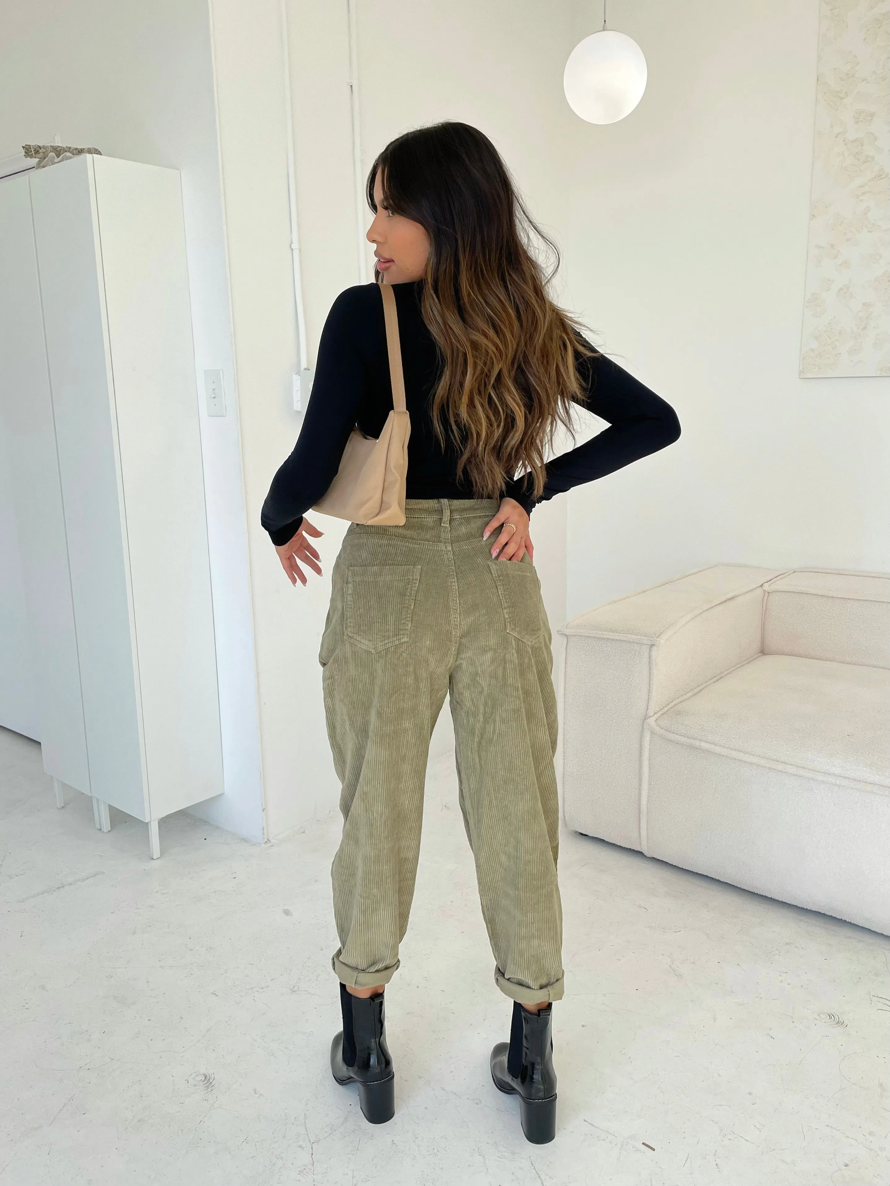 lovey corduroy pants (OLIVE)
